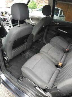 Prodám Ford Galaxy GHIA 7Mist - 103KW - 7