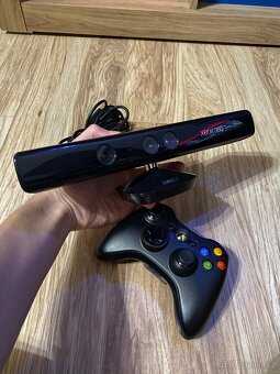 Xbox 360 Slim s Kinect senzorem - 7