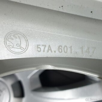 Zánovní poklice Škoda 16" ORIGINÁLNÍ č. G1 - 7