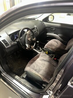 Mitsubishi Outlender - 7