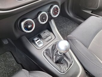 Alfa Romeo Giulietta 1,4Ti AKČNÍ CENA - 7