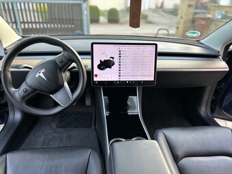 Tesla Model 3 - 7