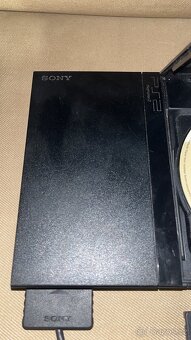 Prodám herní konzoli ps2 slim verzi - 7
