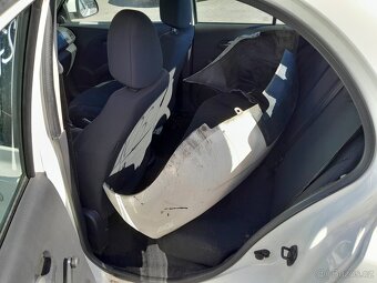 Nissan Micra III 1,2 80 - 7