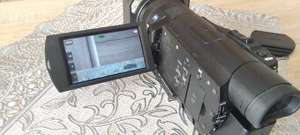 Sony HandyCam FDR-AX100E - 7