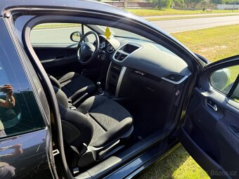 Peugeot 207 1,6 - 7