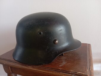 Německá helma M 40 - 7