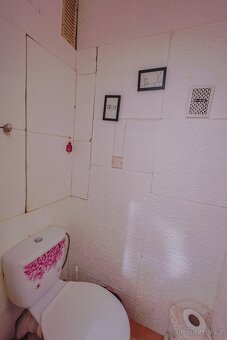 Prostorný byt 1+1 o výměře 41,5 m² v přízemí, Verneřice - 7