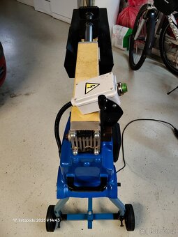 Štípačka na dřevo 5 tun - 7