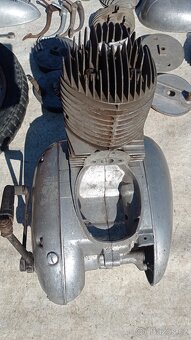 Motor Jawa 250 pérák - 7