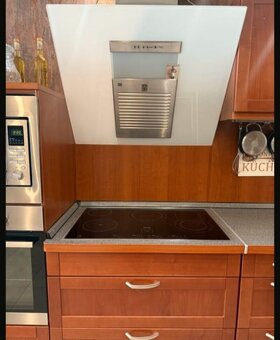 Luxusní vestavěná kuchyně se spotřebiči,5900 - 7