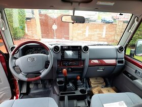 LAND CRUISER 79 VDJ , 4,5 V8 TD, Pick Up,200PS,MAX.Vybava - 7
