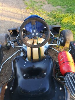 Motokára 100 - 7