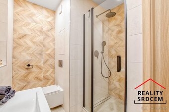 Pronájem bytu v os. vlast. o velikosti 1+1+lodžie/42m2 na ul - 7