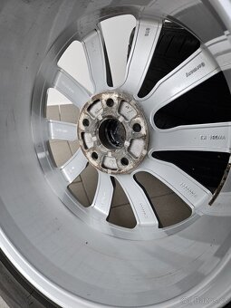 Orig. VW Philadelphia 5x112 Letní 235/55/17 - Top - 7