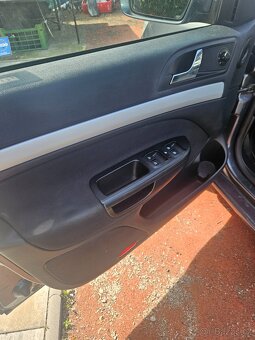Octavia 2 ,1.6tdi kombi facelift 4x4 6 rychlosti r.2010 - 7