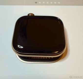 Apple Watch Series 10 42mm Gold Titanium + dva řemínky - 7
