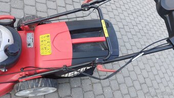 Sekačka Hecht 548 SW - 7