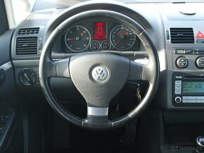 VW Touran 1.9 TDi 7 miestne rok 2007 - 7