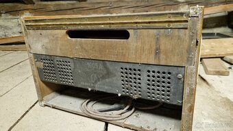 Elektronkové rádio Tesla Poém 1005A - 7
