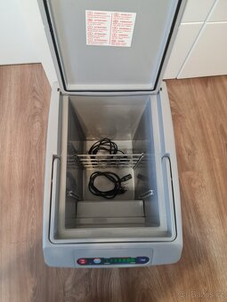 Termoelektrická autochladnička Dometic TC21 - 7