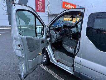 Nisan Primaster 2.5 Avantour 2004r. - 7