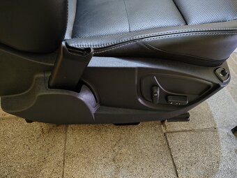 Kožené sedačky Renault Laguna III - 7