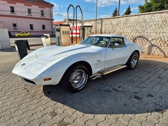 Prodám chevrolet corvette c3 - 7