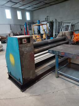 Válcovačka 200cm max síla materiálu 12mm - 7