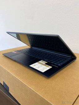 Notebook ASUS Zenbook 15 - AMD R7/32GB/1TB - 7