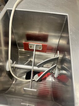 Řeznický kutr 30l - 7