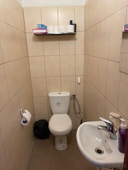 Komerční prostor - areál prodeje stavebnin, 4.044 m2, ul. Op - 7