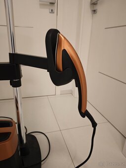 Napařovač oděvů Tefal QT1020E0 - 7