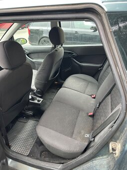 Ford Focus MK1 1.6i - 7