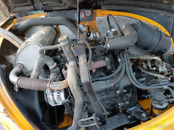 JCB 8045 pásový minibagr - 7