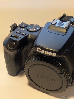 Canon EOS 250D + Canon EF-S 18–200mm f/3.5–5.6 IS | Perfektn - 7