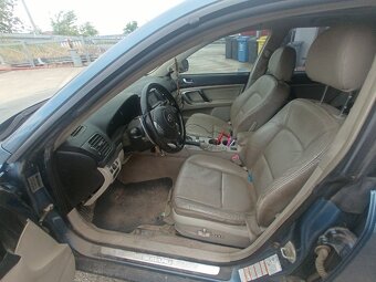 Prodám Subaru Outback 3.0 - 7