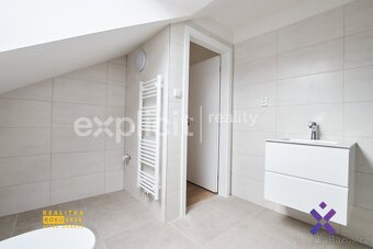 Prodej bytu 3+kk, 91 m2; Hostovlice, ev.č. 02002 - 7