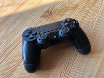 Dualshock 4 - 7