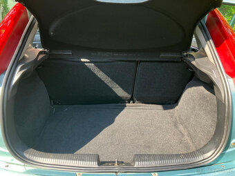 Ford focus 1.6 74 kW benzín, STK do 10/2026 - 7