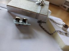 Stříbrný set řetízek, přívěsek, náušnice ve tvaru válečku... - 7
