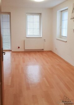 Pronájem rodinného domu (120 m2), Statenice - 7