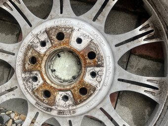 Kola BMW styling 135 18” - 7