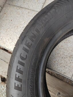 Prodám letní pneu 205/60/16 Goodyear Eficient grip 92H - 7