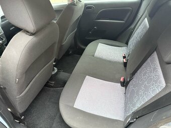 Ford fiesta - 7