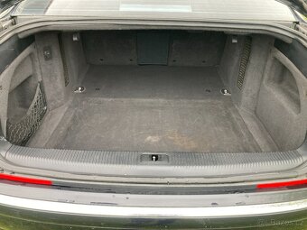 AUDI A8 4.2TDI 240KW MAX.VÝBAVA ALU 19" ŠÍBR ZAD.VYHŘ.SEDA - 7