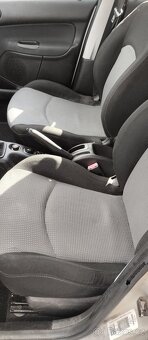Peugeot 206 1,2 44kW r.v.2004 - 7