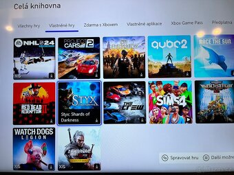 Xbox Series S + Herní Monitor HP 24” + účet s hrami - 7