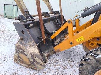 Traktorbagr CASE 580 ST - 7