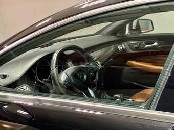 Mercedes-Benz CLS 63 AMG - 7